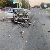 В Орске пьяный водитель Мицубиси врезался в скорую