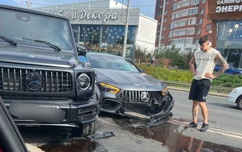 Экс-футболист «Оренбурга» Писарский разбил свой «Мерседес» в Самаре
