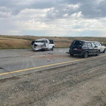 На трассе Оренбург - Орск произошло массовое ДТП с пятью автомобилями
