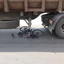 В Бузулуке 69-летний велосипедист попал под колёса КамАЗа