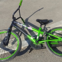 В Оренбурге при движении задним ходом водитель «Лады Гранты» сбил 8-летнего велосипедиста