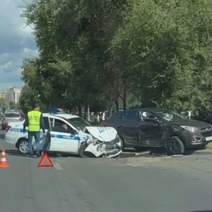 В Оренбурге полицейский автомобиль попал в серьезное ДТП