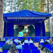 На кинофестивале в Оренбуржье появилась неожиданная гостья - лисичка