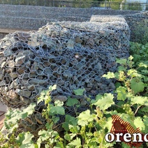 Габионы на набережной в Оренбурге прослужили более года, превратившись в 