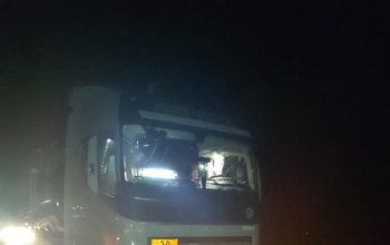 Под Бузулуком фура сбила мужчин, стоявших у машин, находившихся в жесткой сцепке (18+)