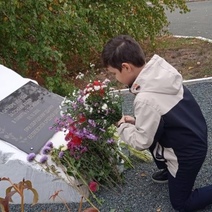 15 лет со дня трагедии в беляевской школе: в Оренбуржье прошел траурный митинг