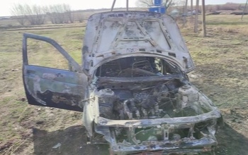 В Бугуруслане мужчина собрал «комбо» из побоев, поджога авто и грабежа