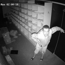 В Оренбурге задержан грабитель-фетишист, забравшийся в пункт выдачи KazanExpress