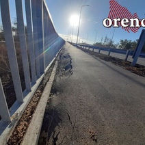 Не прошло и года после сдачи моста на ул. Конституции СССР, как он начал разрушаться