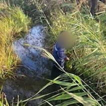 В Оренбуржье из болота пришлось вызволять 5-летнего сорванца