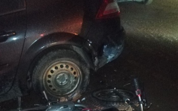 В Оренбурге нетрезвый мотоциклист въехал в автомобиль