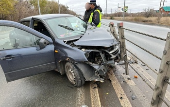Внимание, розыск: в Оренбурге угонщик попал в ДТП и скрылся с места аварии