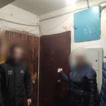 В Оренбурге бывалая убийца порезала ножом брата (18+)