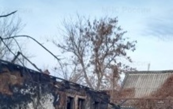 На утреннем пожаре в нежилом доме под Кувандыком погиб мужчина (18+)