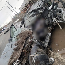 Под Оренбургом под экскаватор попал ВАЗ, водитель погиб (18+)