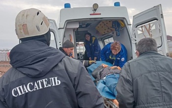 Под Оренбургом машинист башенного крана, находясь на высоте, потеряла сознание