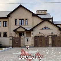 Судья Елена Лабузова прощается с семейным особняком