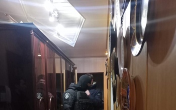 В Бугуруслане инженера подозревают в получении взяток за занижение объёмов потреблённой электроэнергии