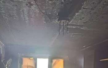 В Оренбуржье пять человек оказались в огненном плену