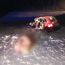 В аварии под Оренбургом погибли 15-летняя девочка и водитель ВАЗа (18+)