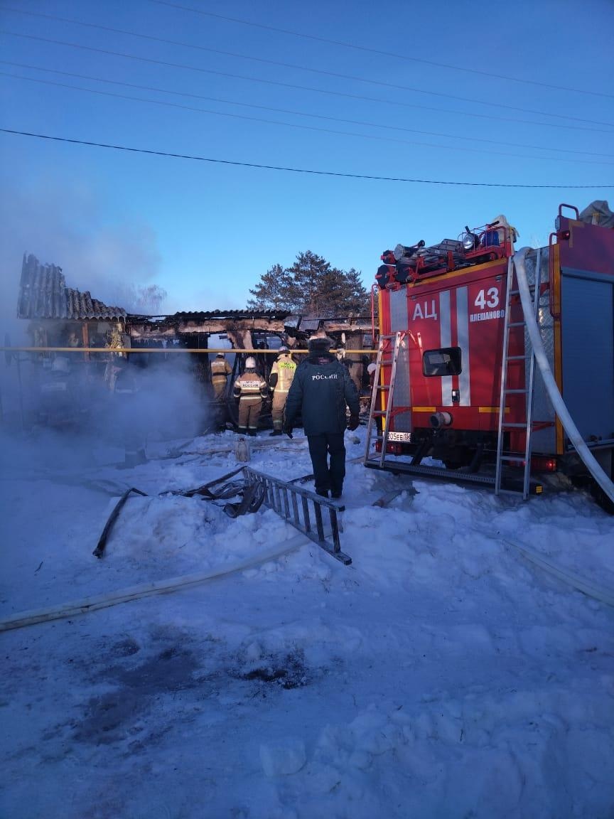 Причиной смертельного пожара в Красногвардейском районе могла стать  неосторожность при курении (18+) | Новости Оренбурга