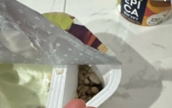 Оренбурженка купила в сетевом магазине йогурт с опасной начинкой