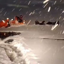 В Оренбурге под лед провалился мужчина