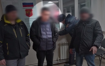 Водитель фуры из Казахстана предложил полицейским за 3 000 рублей закрыть глаза на нарушение
