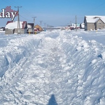 В Абдулино из-за нечищеного снега жители не смогли попасть на работу, в школу и детсад
