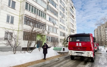 Пострадал человек: в Оренбурге на ул. Чкалова горела квартира на шестом этаже
