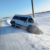 Маршрутка Оренбург-Бердянка съехала в кювет