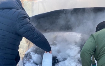 В Саракташском районе в гараже загорелся ВАЗ