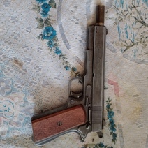 У пенсионера в Сакмарском районе нашли пистолеты, зачем старику оружие - не объяснил