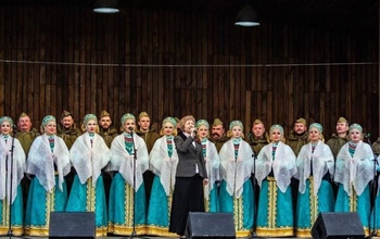 В День Победы Оренбургский русский народный хор дал концерт в парке «Салют, Победа!» (6+)