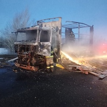 В Бузулукском районе на трассе дотла сгорел большегруз