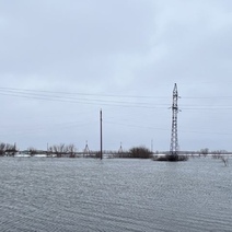 Тушите свет: из-за паводка отключили энергоснабжение еще трех сел в Оренбуржье