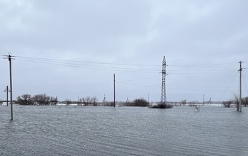 Тушите свет: из-за паводка отключили энергоснабжение еще трех сел в Оренбуржье