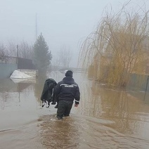 В Оренбурге спасают от талых вод Авиагородок