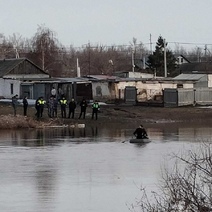 В Домбаровском районе мужчина спас двух детей на льдине