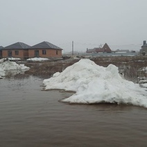 С дачных массивов под Оренбургом эвакуируют жителей