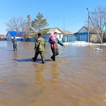 В Краснохолме идет эвакуация жителей из затопленных домов