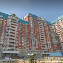 В Оренбурге во дворе жилого дома неизвестный открыл стрельбу