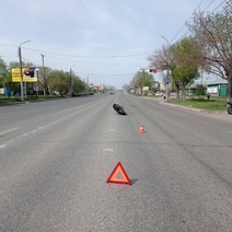 В Оренбурге девушка-байкер снесла на мотоцикле пешехода