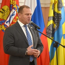 Что думают жители Оренбурга о заявлении Сергея Салмина об уходе на СВО