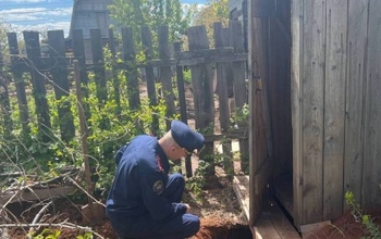 В Ростошах-2 произошло жестокое убийство: труп нашли в выгребной яме (18+)