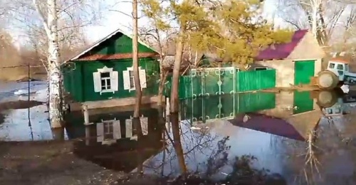 Жители затопленного села в Оренбуржье жалуются на отказы в выплатах