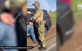 За монету сотрудники оренбургского госавтодорнадзора пропускали большегрузы без взвешивания