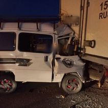 Зажаты в салоне: в Оренбурге автомобиль Chevrolet налетел на ГАЗель