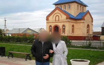 Обвиняемого в убийстве родителей отправили в СИЗО (18+)