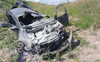 Шансов выжить не было: в Северном районе LADA Granta опрокинулась в кювет